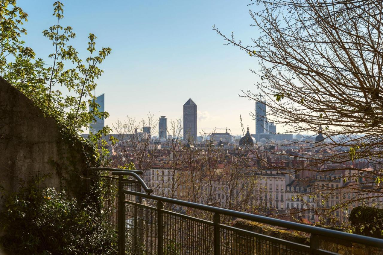 Appartamento Beau Duplex Avec Jardin Et Vue Lione Esterno foto